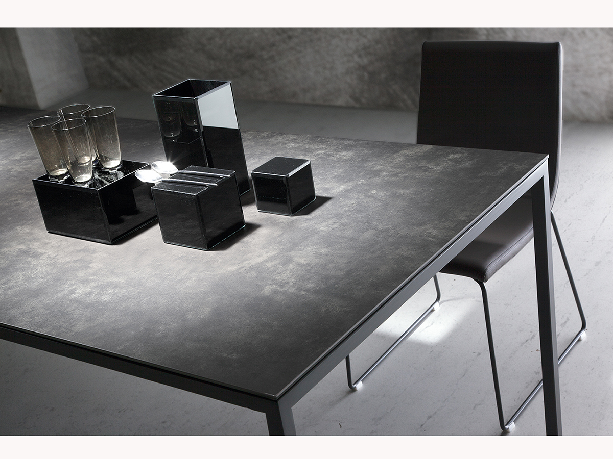 table salle manger metal ceramique line design moderne ramiro tarazona